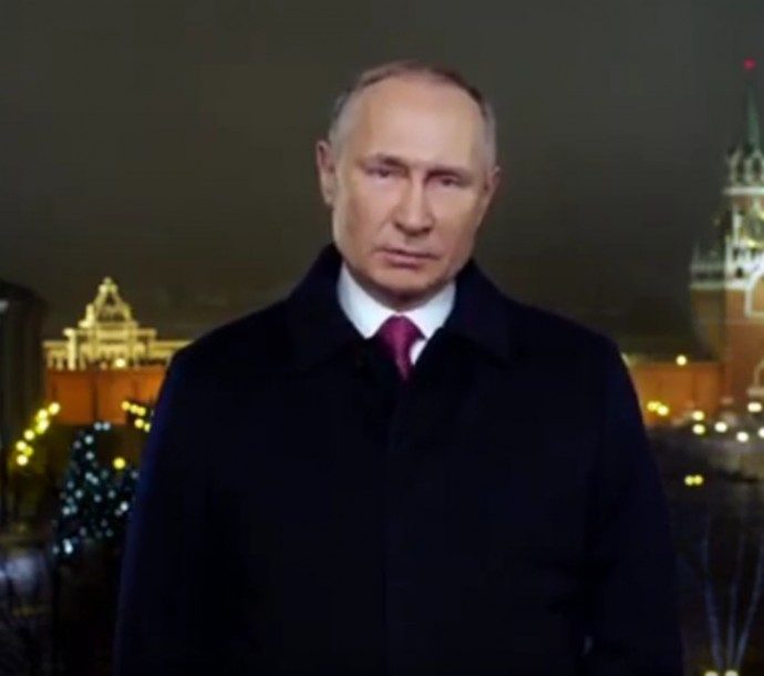 Видео: поздравление Путина с новым 2020 годом и бой курантов