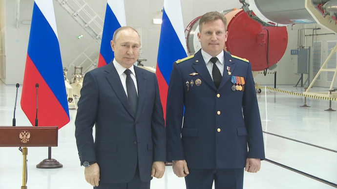 Видео вручения Владимиром Путиным государственных наград 12 апреля 2022 года