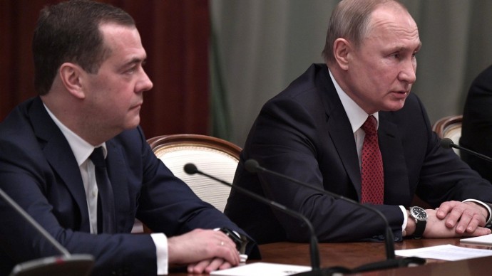 Видео встречи Путина с членами Правительства 15 января 2020 года
