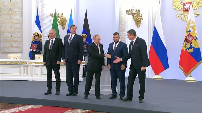 Видео подписания договоров о принятии ДНР, ЛНР, Запорожской и Херсонской областей в состав России 30 сентября 2022 года